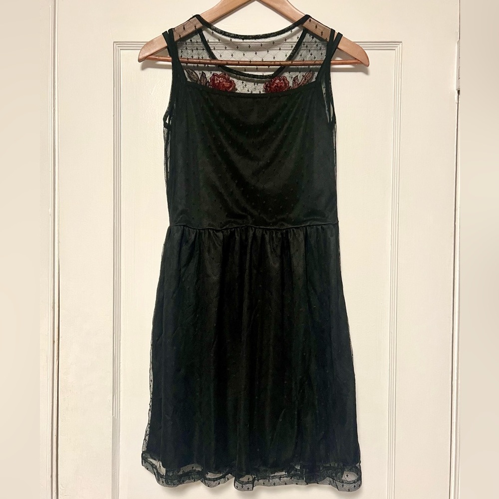 Dress- small - Picture 5 of 8